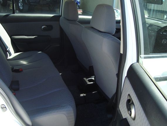 2007 Nissan Tiida photo