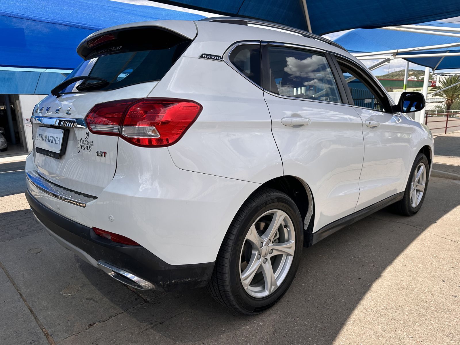 2020 Haval H2 1.5T Luxury photo