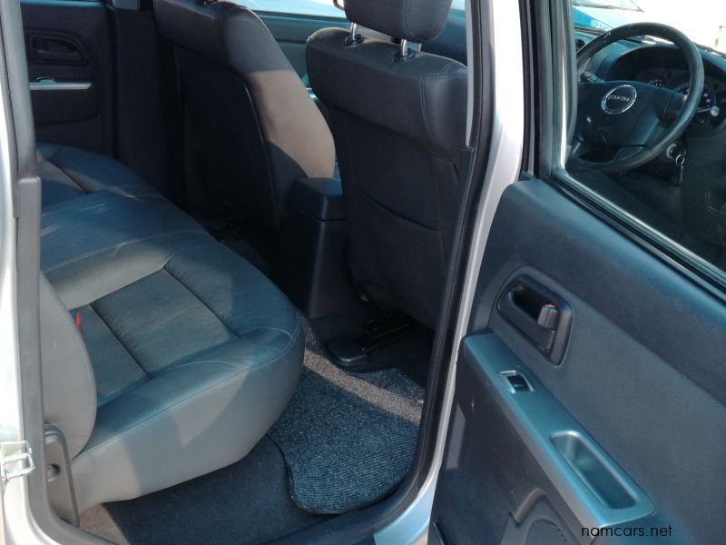 2008 Isuzu KB 360 LX 4x4 photo