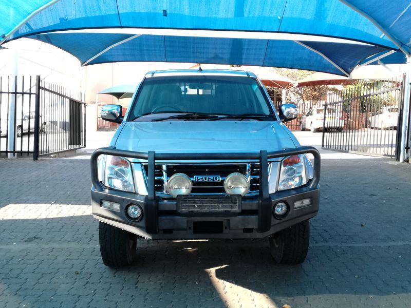 2008 Isuzu KB 360 LX 4x4 photo