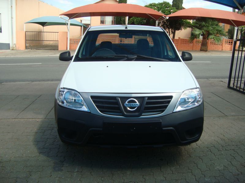 2014 Nissan NP200 1,6i photo