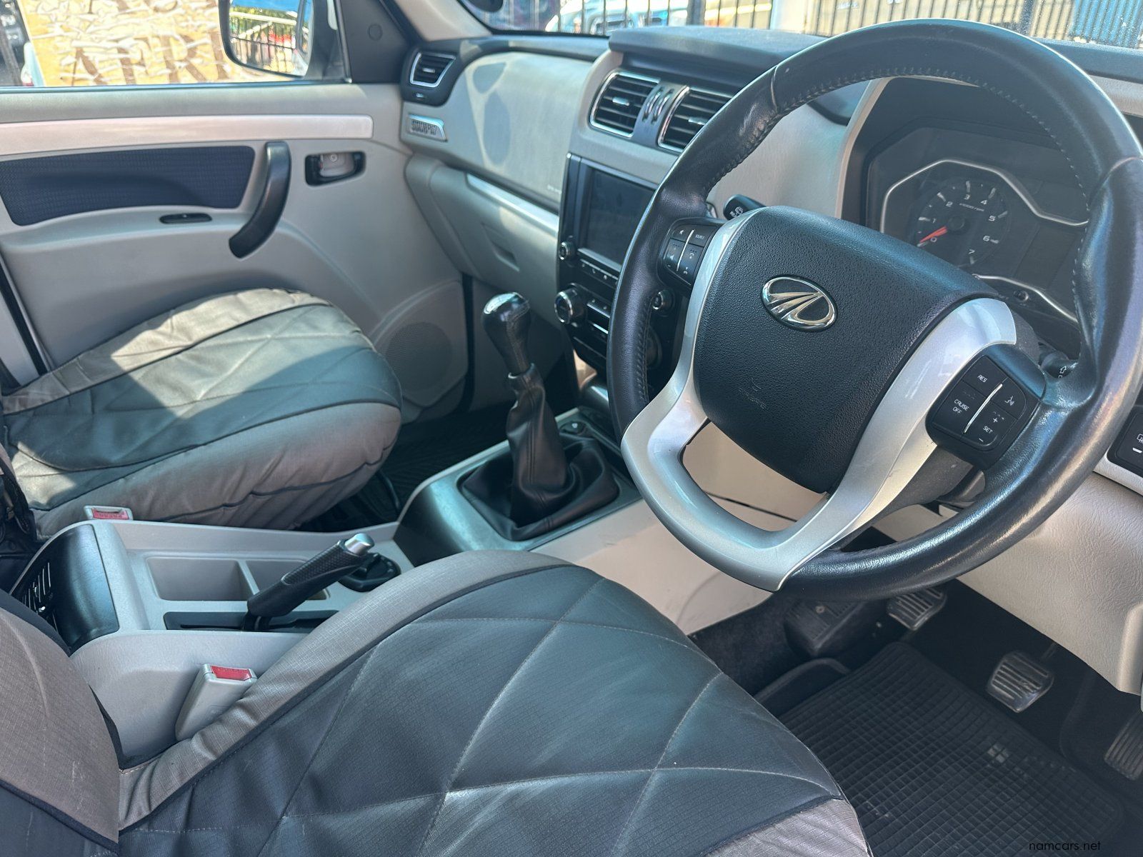 2023 Mahindra Scorpio 2.2 TD 4x4 Adventure S11 8 Seater photo