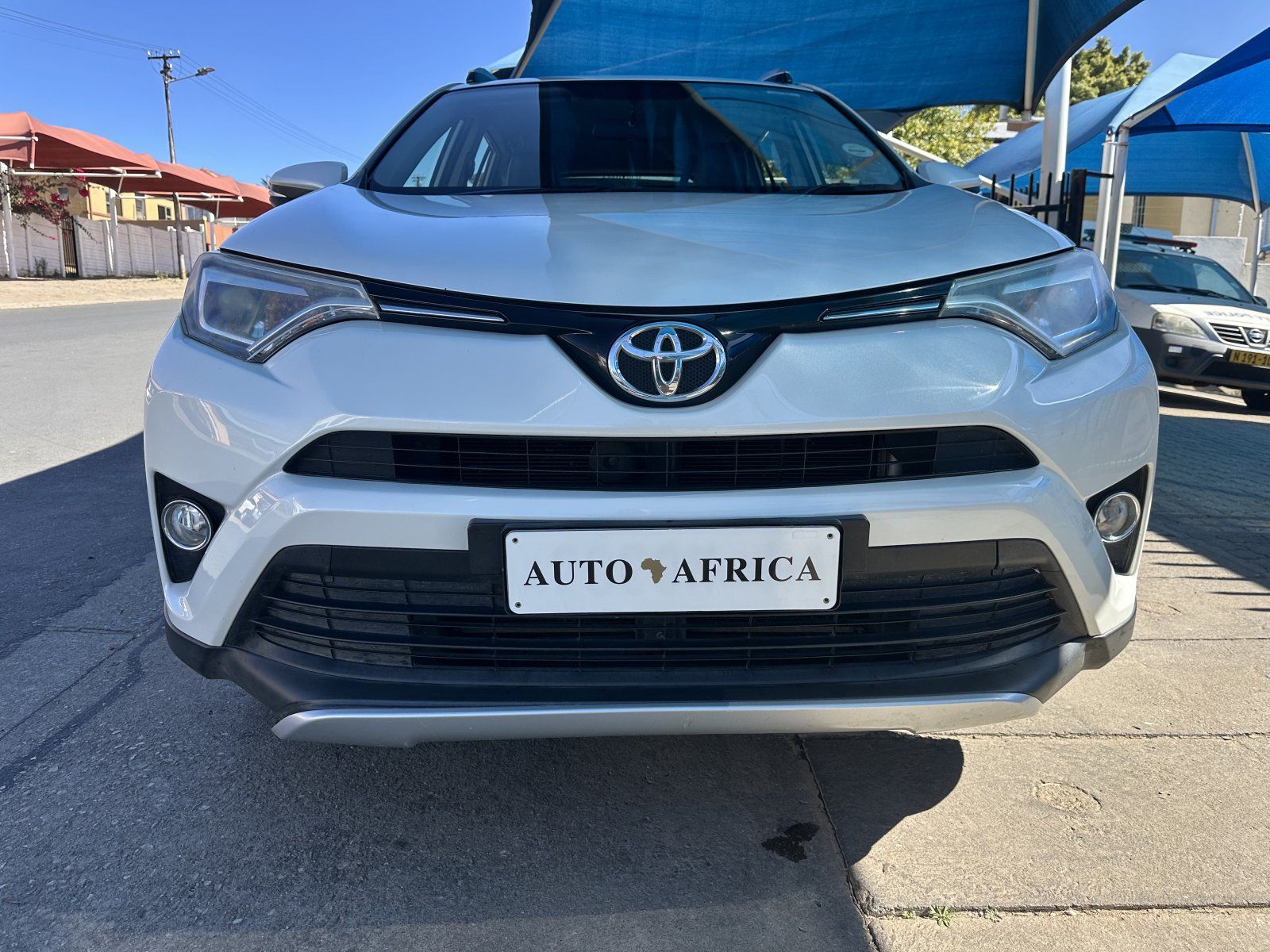 2016 Toyota RAV4 photo