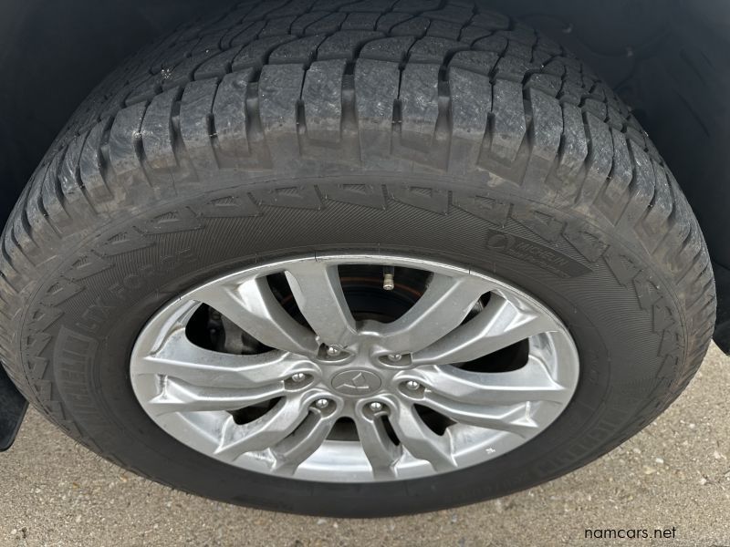 2019 Mitsubishi Pajero 3.2 DiD GLS LWB SW 4x4 A/T 7 SEATER photo