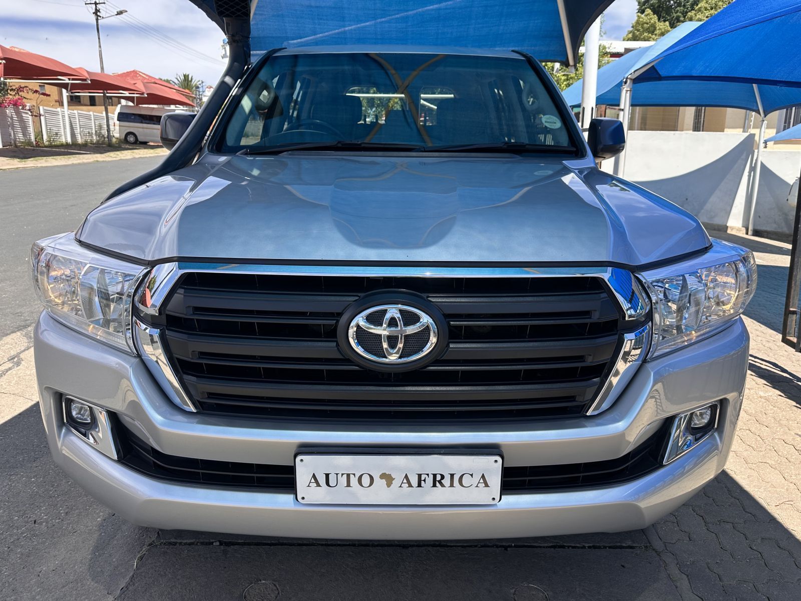 2016 Toyota Landcruiser 200 4.5 V8 Diesel 6AT GX photo