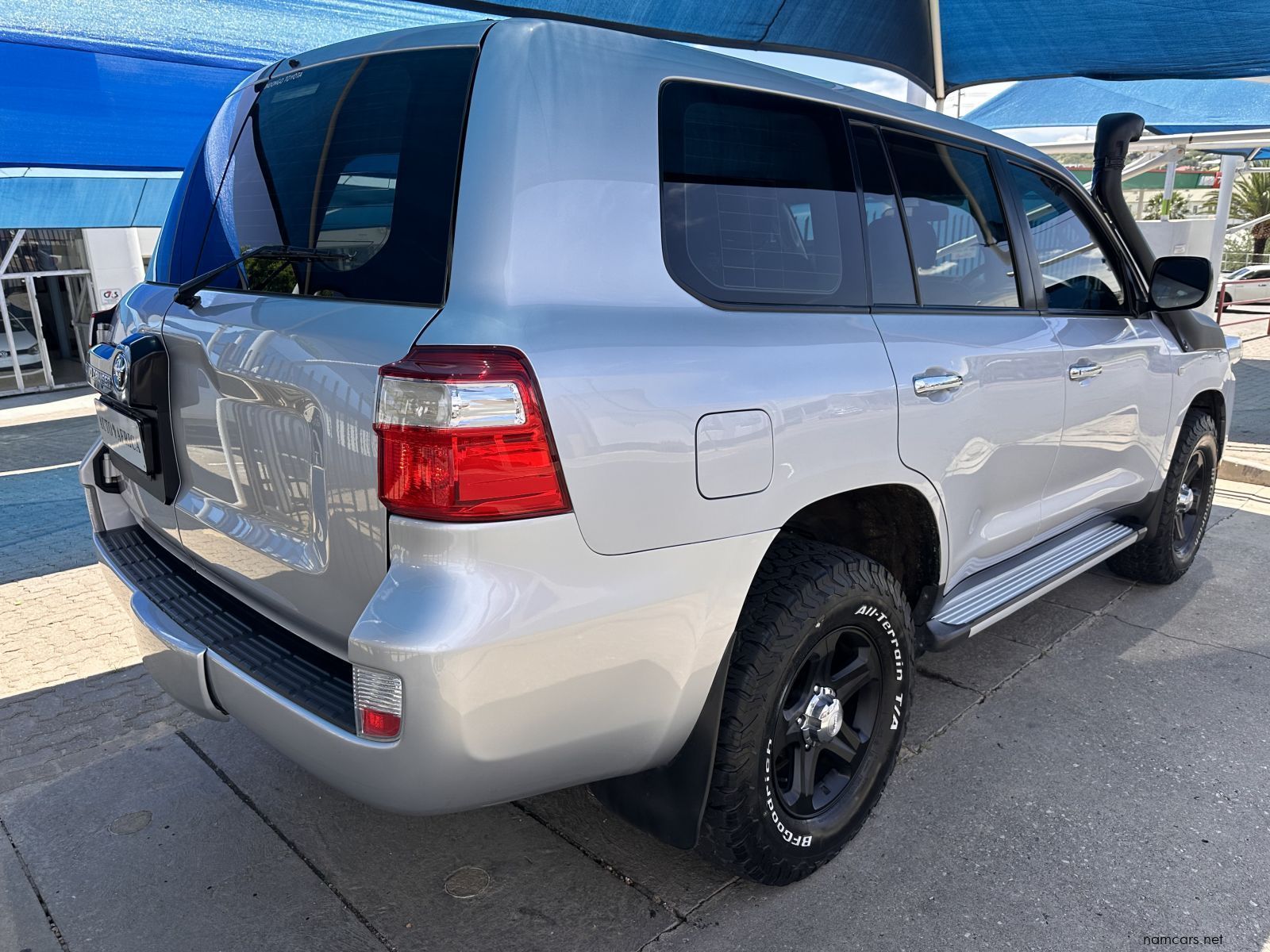 2016 Toyota Landcruiser 200 4.5 V8 Diesel 6AT GX photo