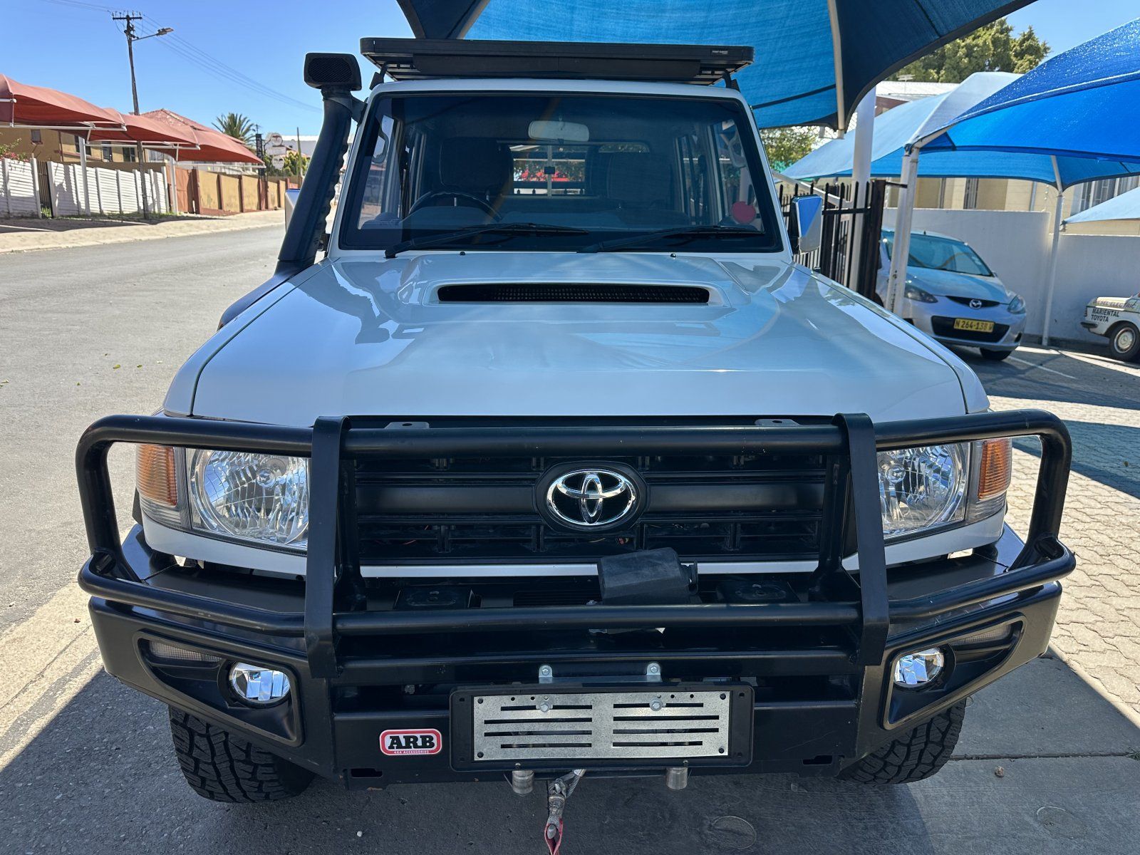 2020 Toyota Landcruiser 4.5 V8 7Diesel D/C 4x4 Manual photo