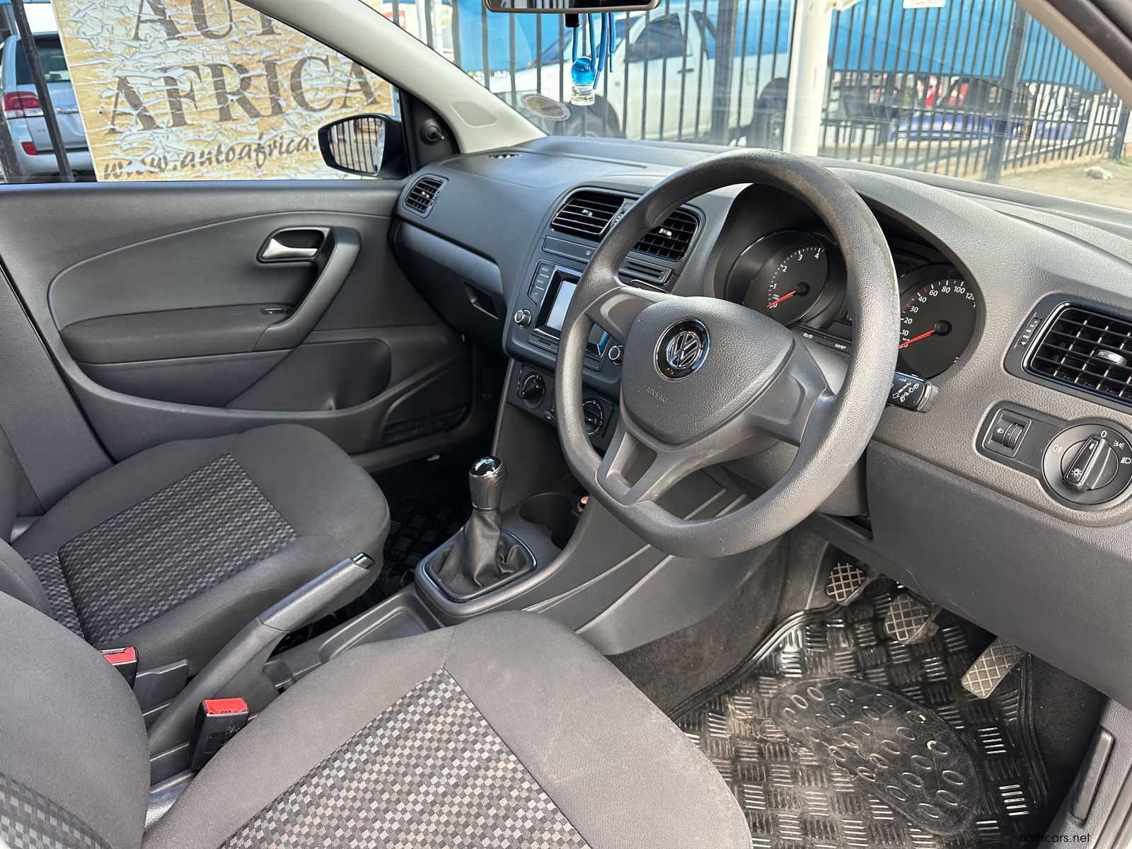 2015 Volkswagen VW Polo 1.2 Trend 66KW photo