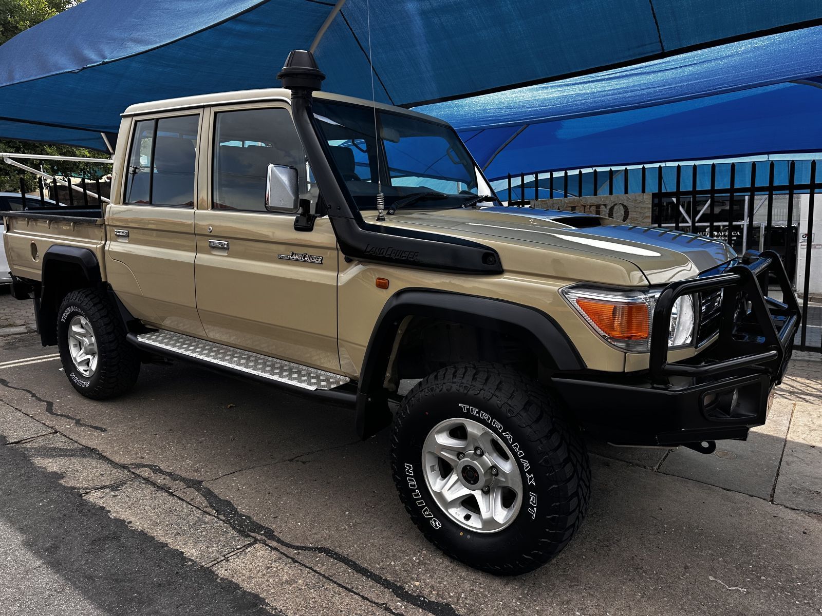 2023 Toyota Toyota Landcruiser 4.5 V8 Diesel D/C photo