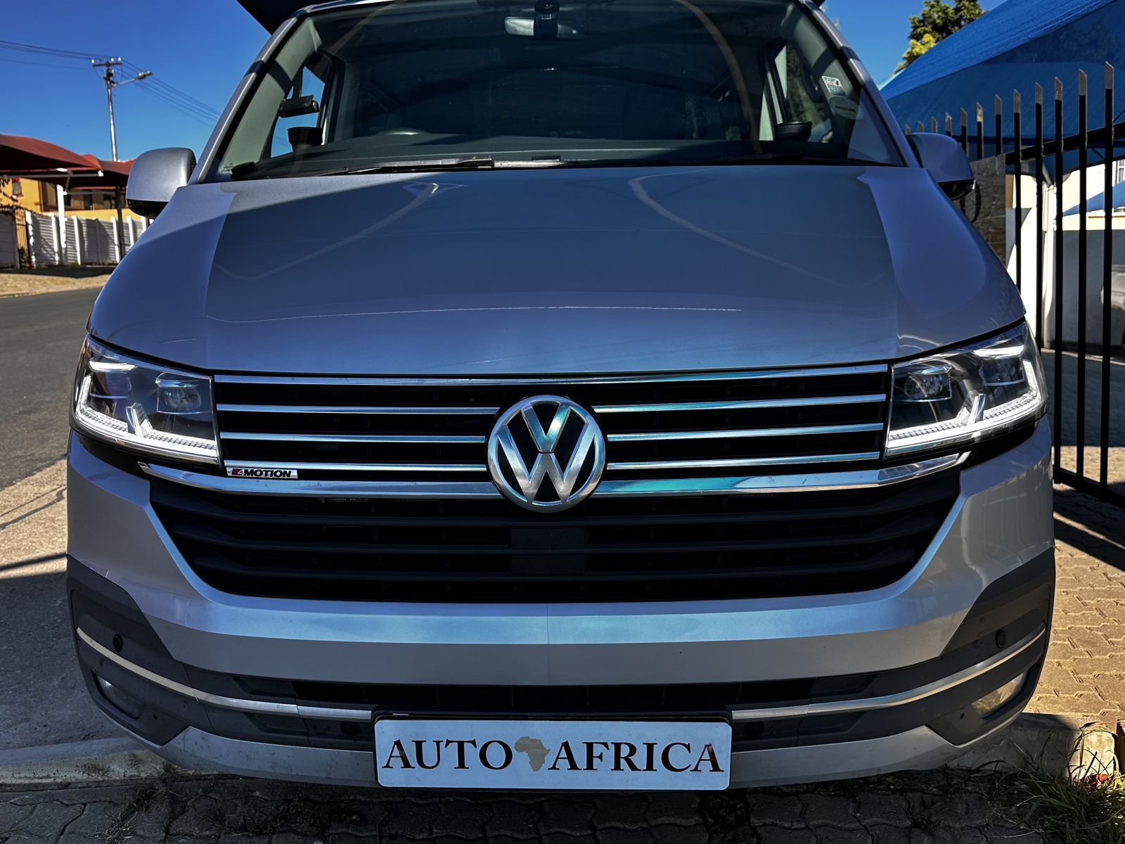 2021 Volkswagen VW Caravelle 2.0 BITDI Hiline 4Motion photo