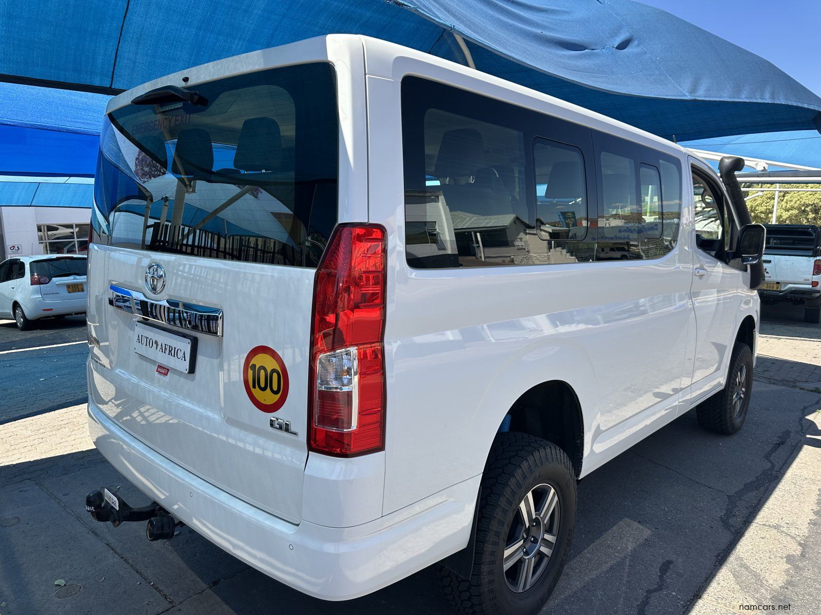 2025 Toyota Quantum 2.8 GL Manual 4x4 11 Seater photo