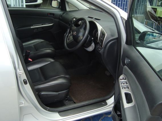 2008 Toyota WISH photo