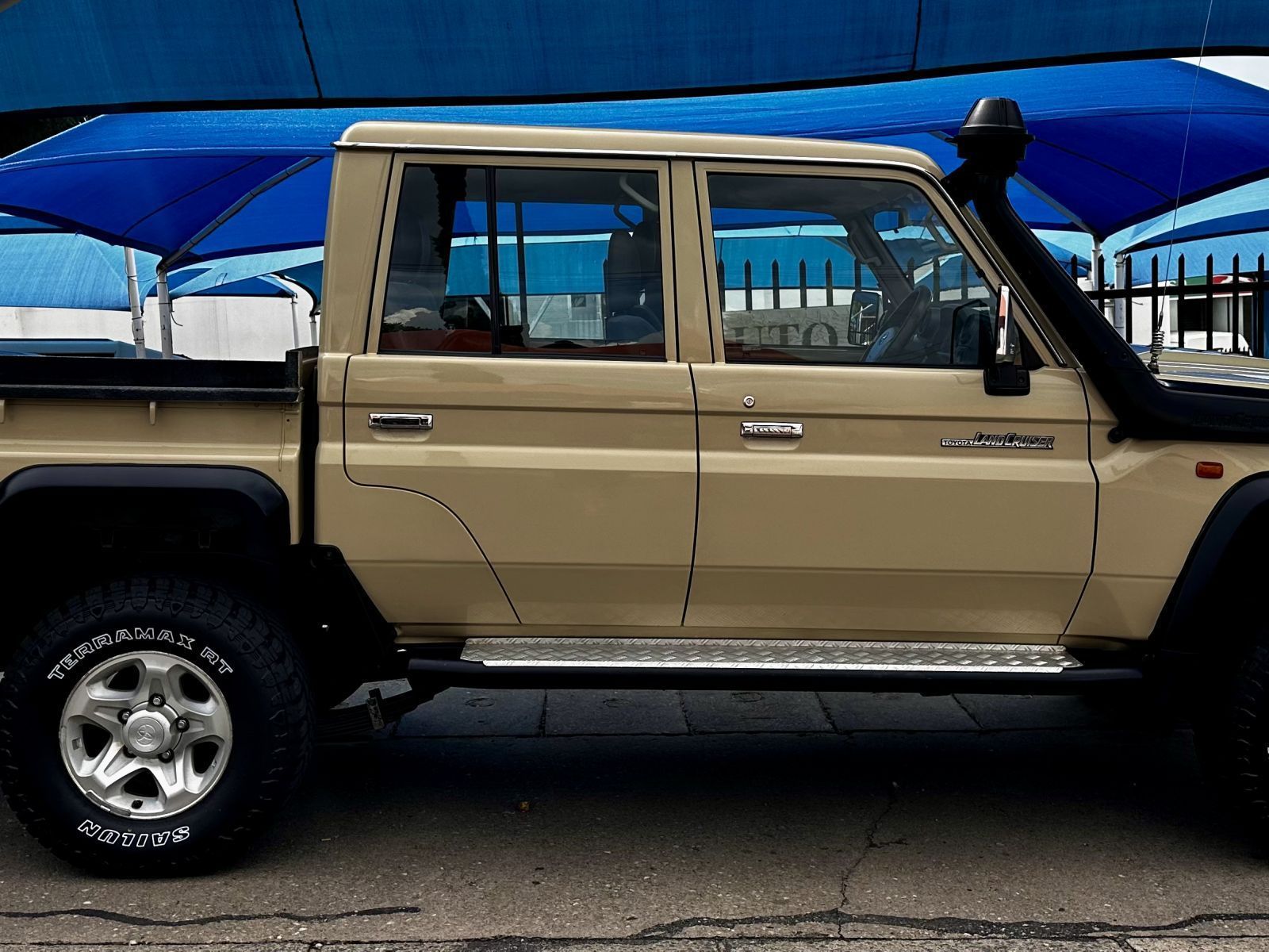 2023 Toyota Land Cruiser 4.5 V8 Diesel D/C photo