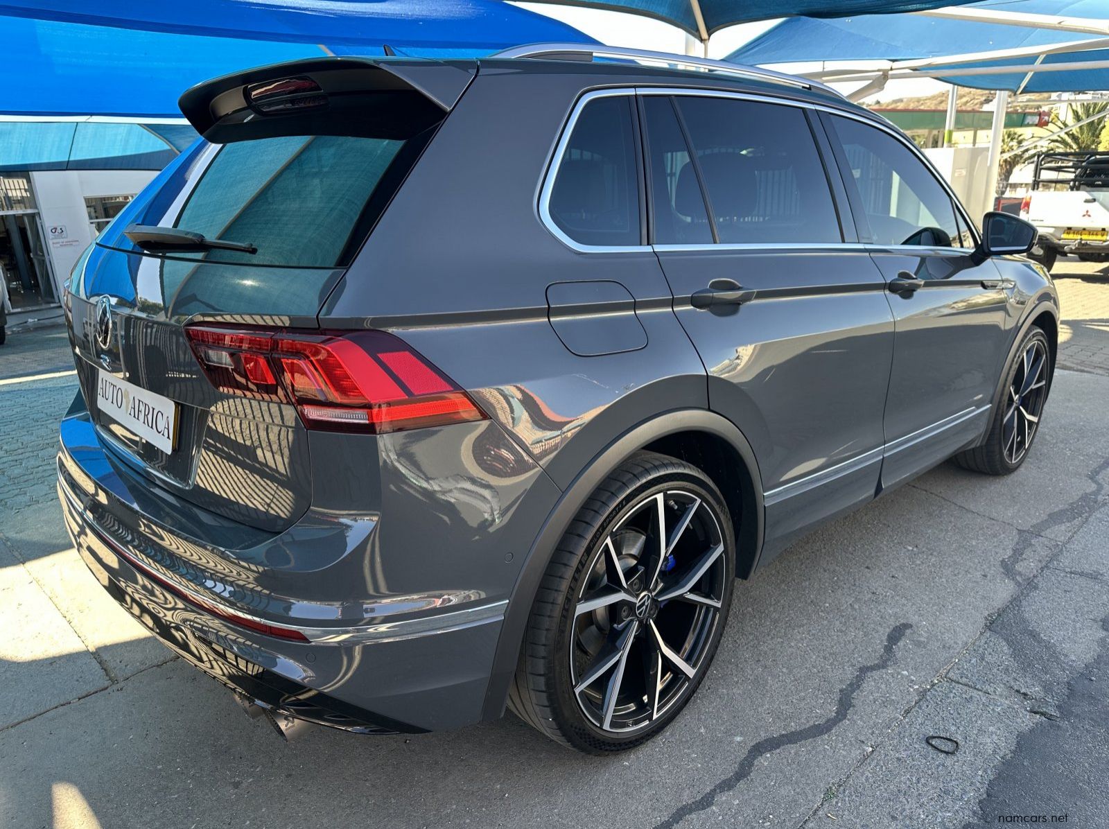 2023 Volkswagen Tiguan 2.0R TSi DSG 235 KW pictures
