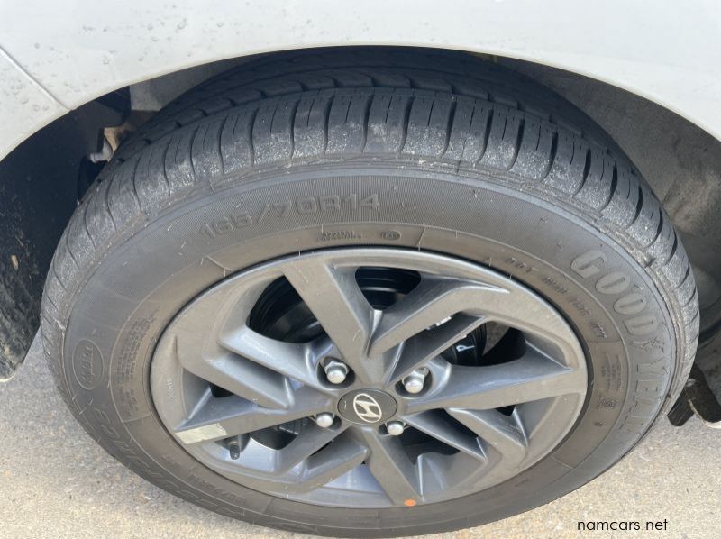 2021 Hyundai i10 Grand pictures