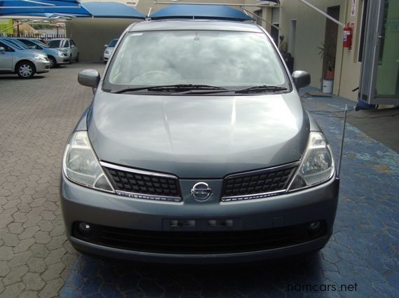 2007 Nissan Tiida pictures