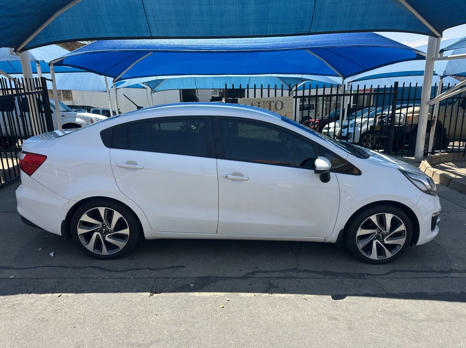 Used Kia Kia Rio Teach 1.4 for sale in Windhoek, Namibia