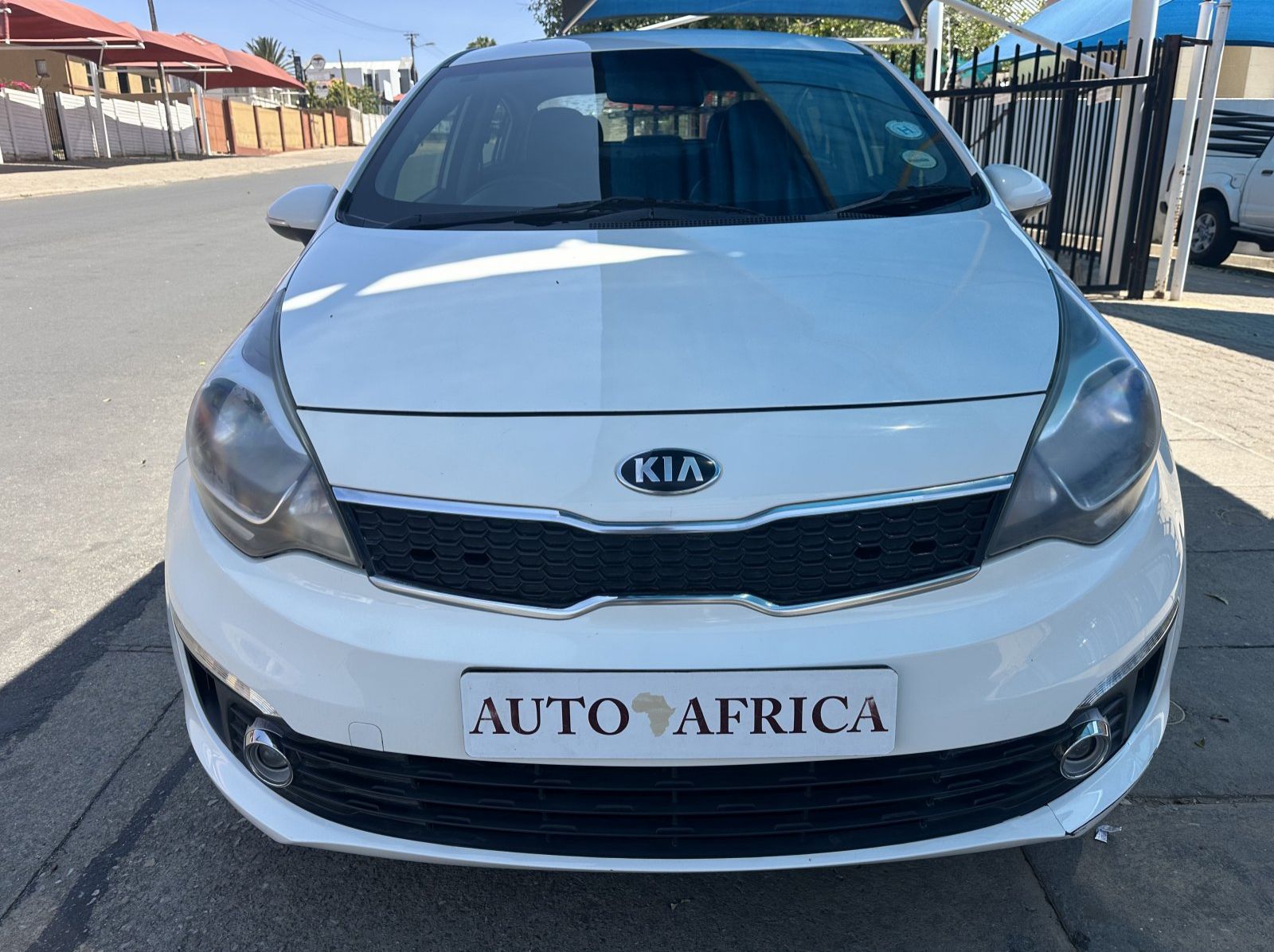 2016 Kia Kia Rio Teach 1.4 pictures