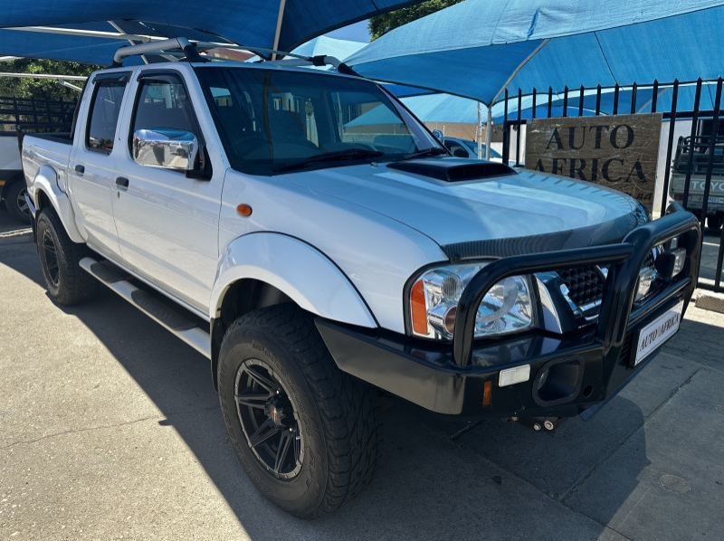 2016 Nissan NP 300 2.5 TDi Man pictures