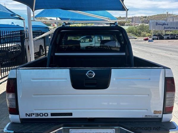 2016 Nissan NP 300 2.5 TDi Man pictures