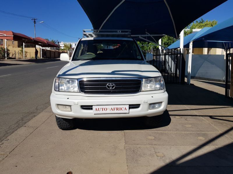 2000 Toyota Toyota Landcruiser 4.2 A/T 4x4 pictures