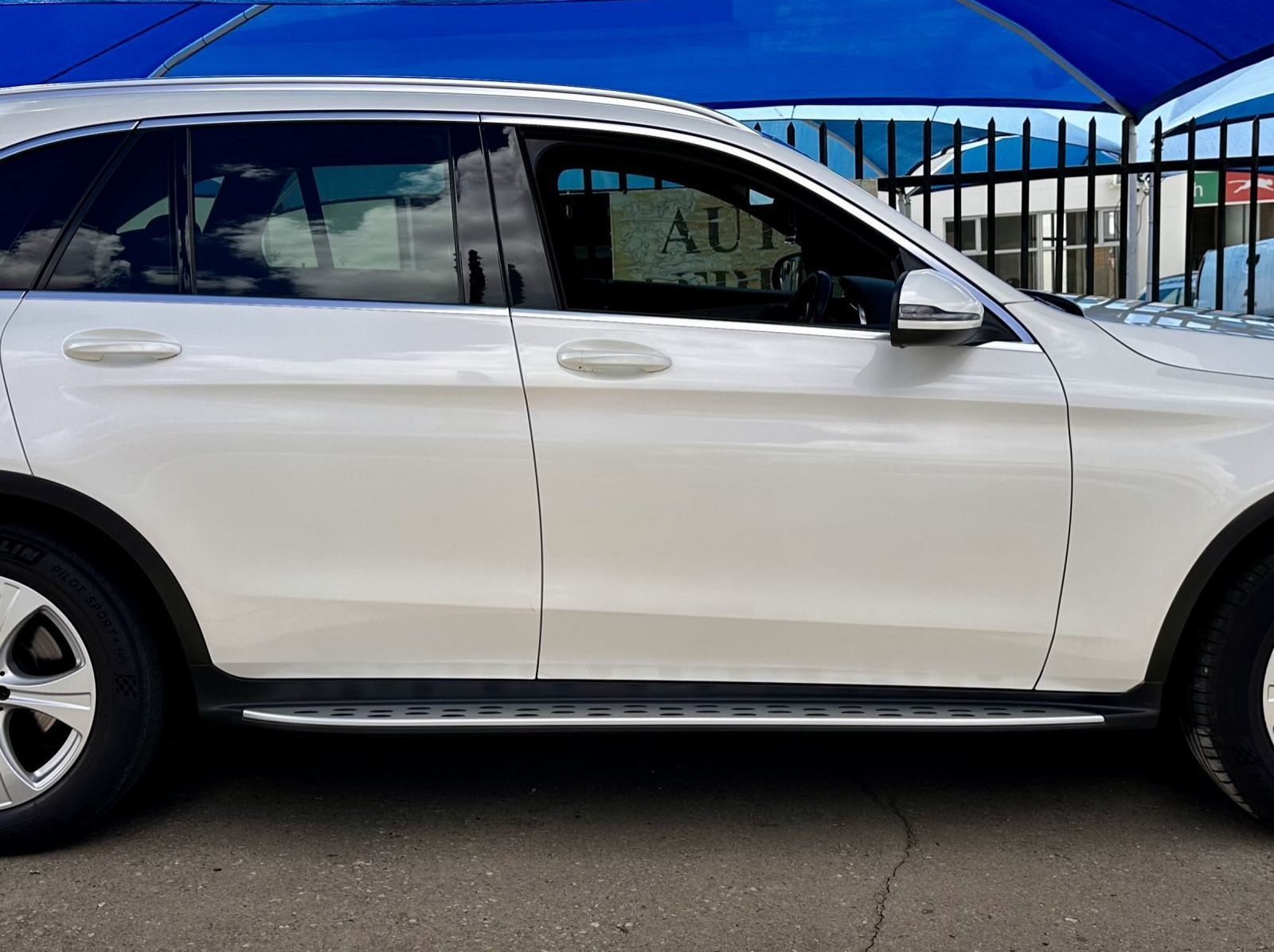 2018 Mercedes-Benz GLC 250 D Exclusive pictures