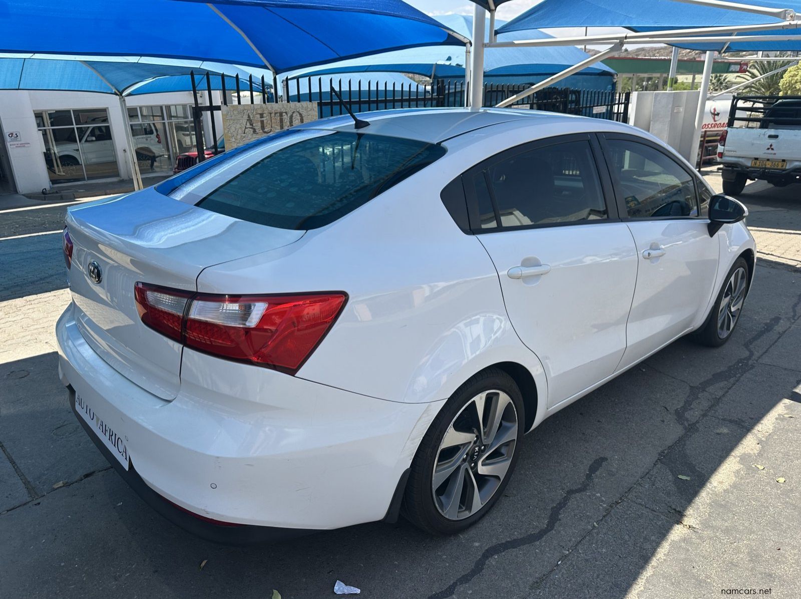 2016 Kia Rio Teach 1.4 pictures