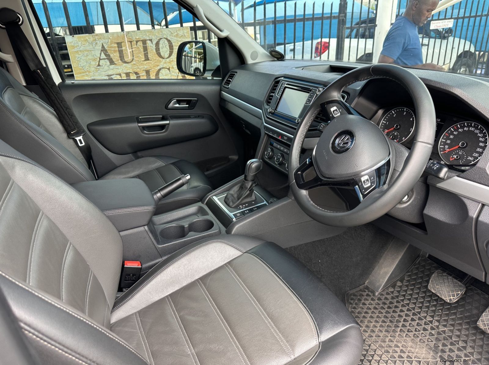 2020 Volkswagen Amarok 3.0 TDI V6 D/C 4 Motion pictures