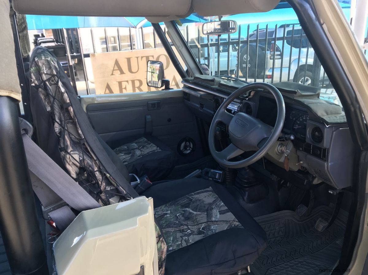 2002 Toyota Landcruiser 4.5 EFi 4x4 S/C pictures