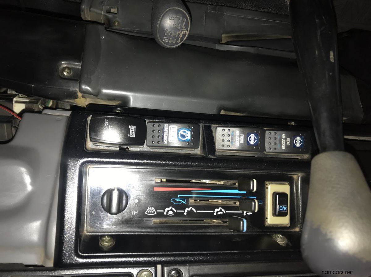 2002 Toyota Landcruiser 4.5 EFi 4x4 S/C pictures