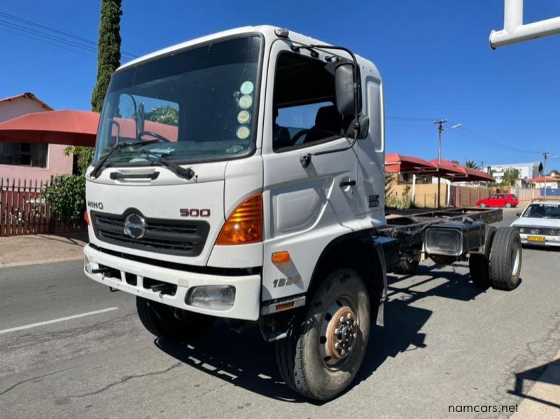 2011 Hino 500 6.7m Chassis Cab 1322 pictures