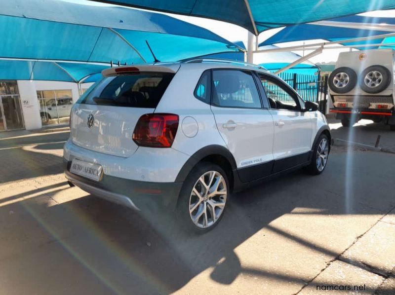 2015 Volkswagen Cross Polo TSI pictures