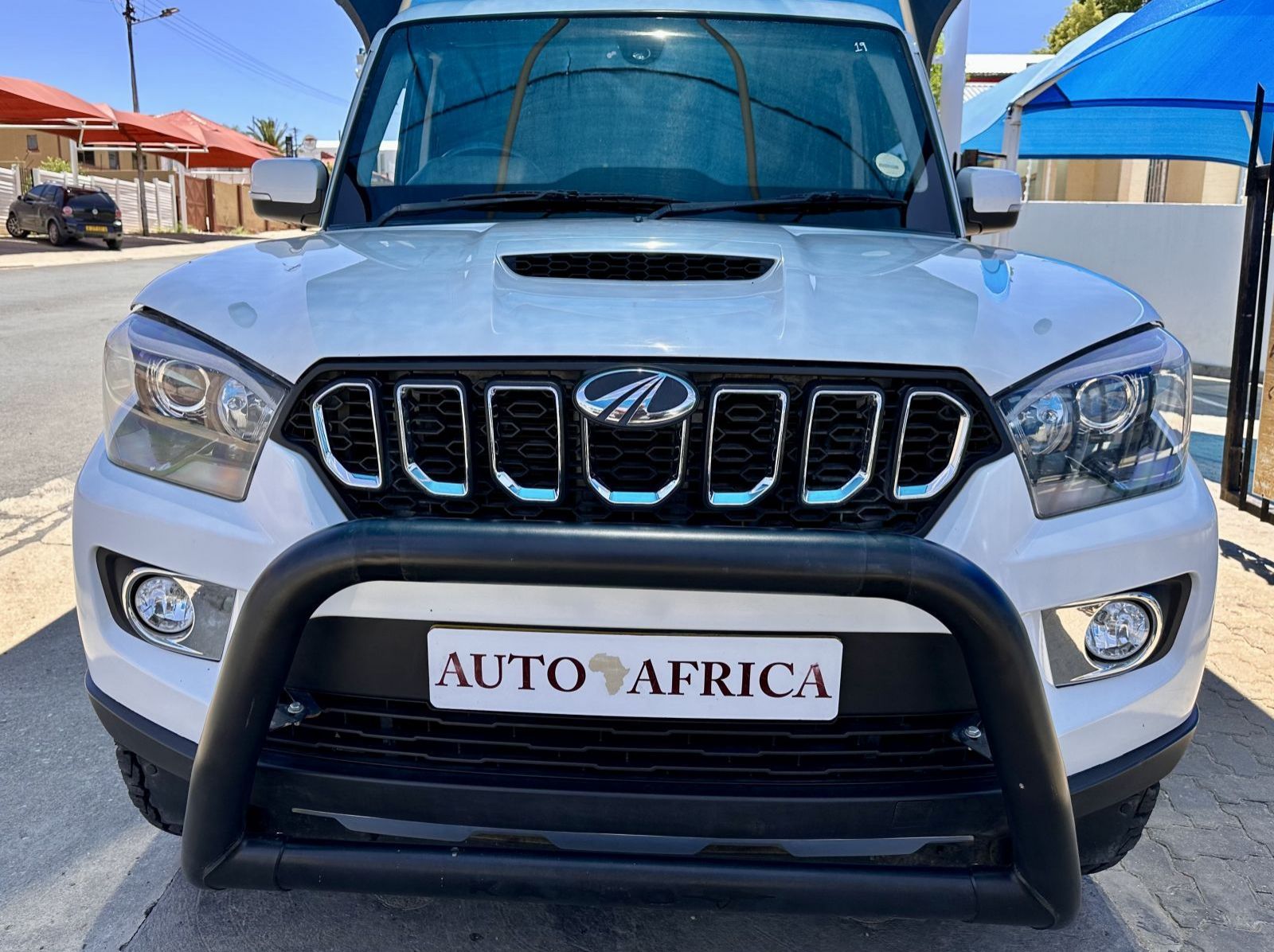 2023 Mahindra Mhawk S11 4x4 A/T P/U D/C 2.2 pictures