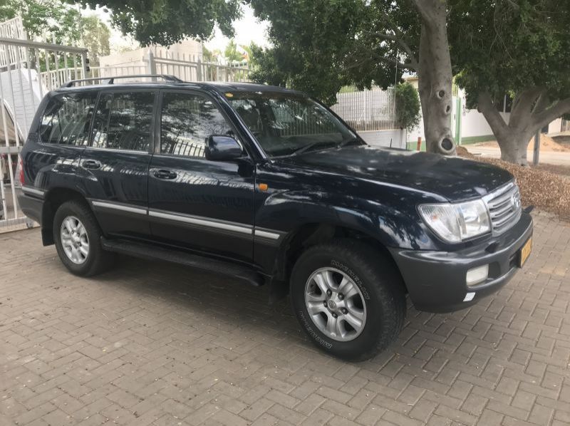 2004 Toyota Toyota Landcruiser 4.2 TDi  100 Series Auto pictures