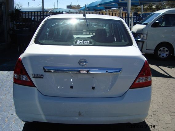 2007 Nissan Tiida pictures