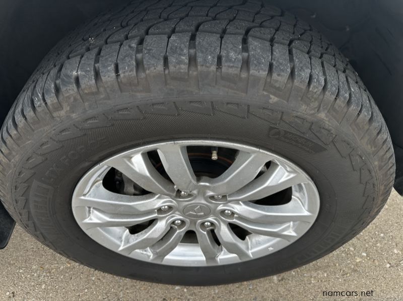 2019 Mitsubishi Pajero 3.2 DiD GLS LWB SW 4x4 A/T 7 SEATER pictures