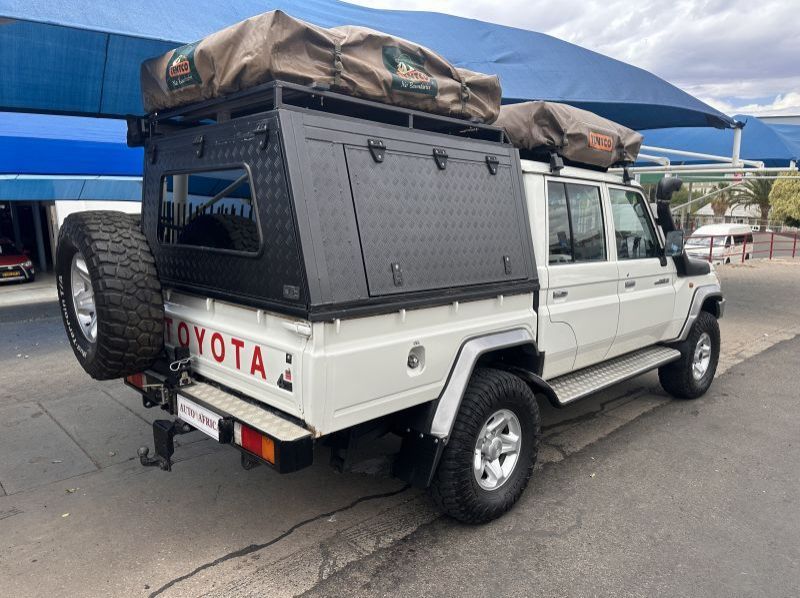 2014 Toyota Landcruiser 4.0 V6 D/C 4x4 79 pictures