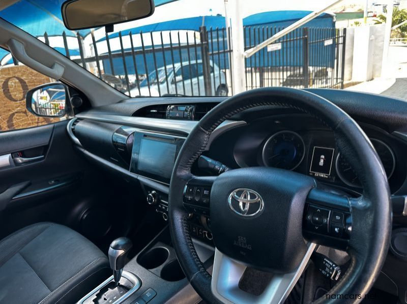 2016 Toyota Hilux D/C 2.8 GD6 4x4 Auto pictures