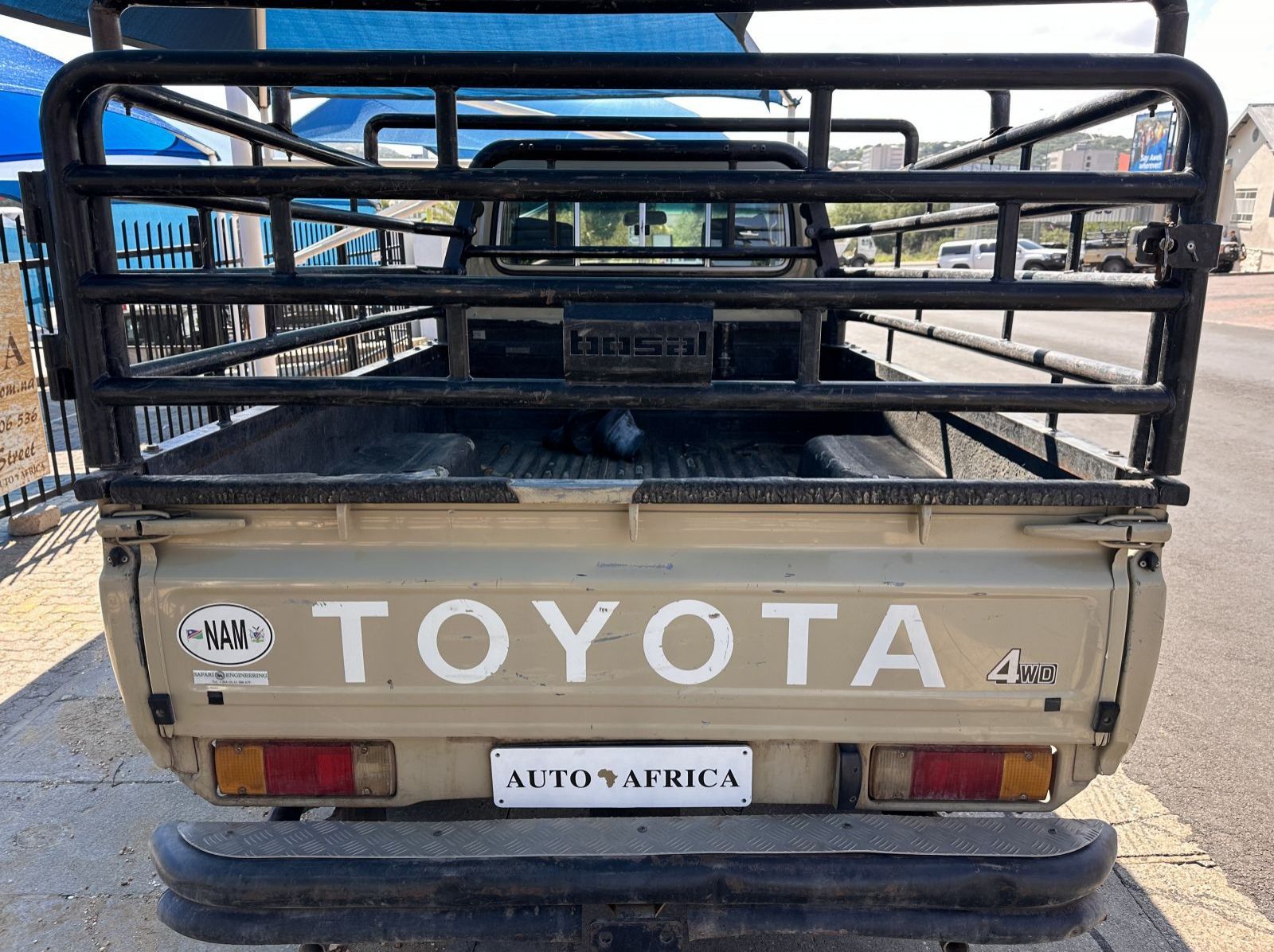 2015 Toyota LANDCRUISER 4.2 S/C 4x4 pictures