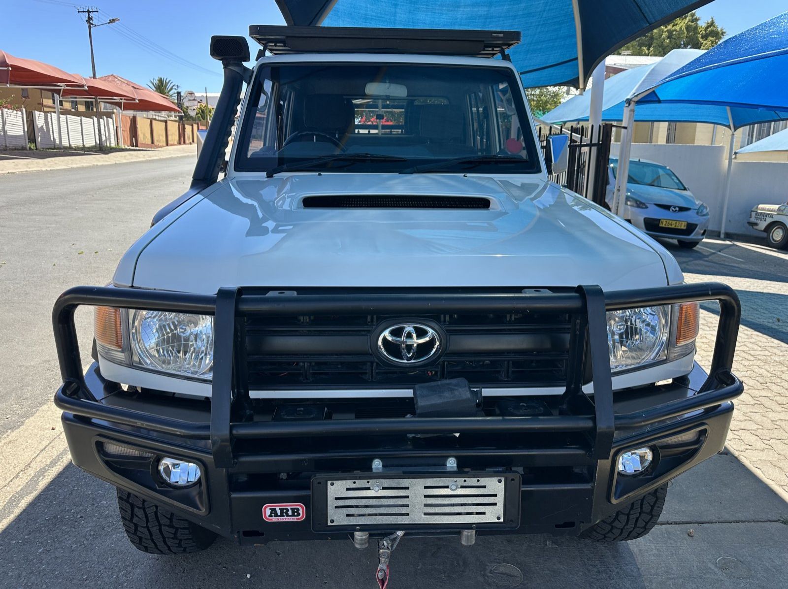 2020 Toyota Landcruiser 4.5 V8 7Diesel D/C 4x4 Manual pictures