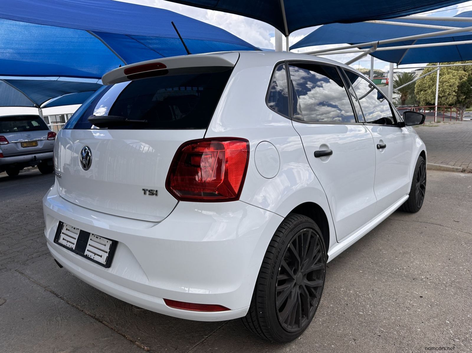 2015 Volkswagen VW Polo 1.2 Trend 66KW pictures