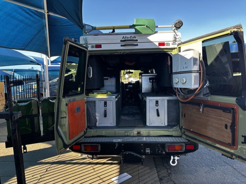 2007 Toyota Landcruiser 4.5 V8 Camper Alu-cab Conversion pictures