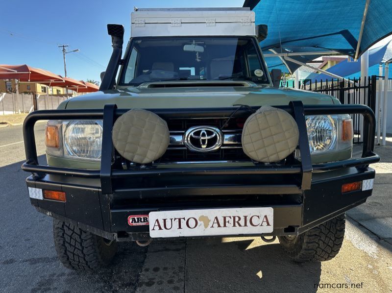 2007 Toyota Landcruiser 4.5 V8 Camper Alu-cab Conversion pictures