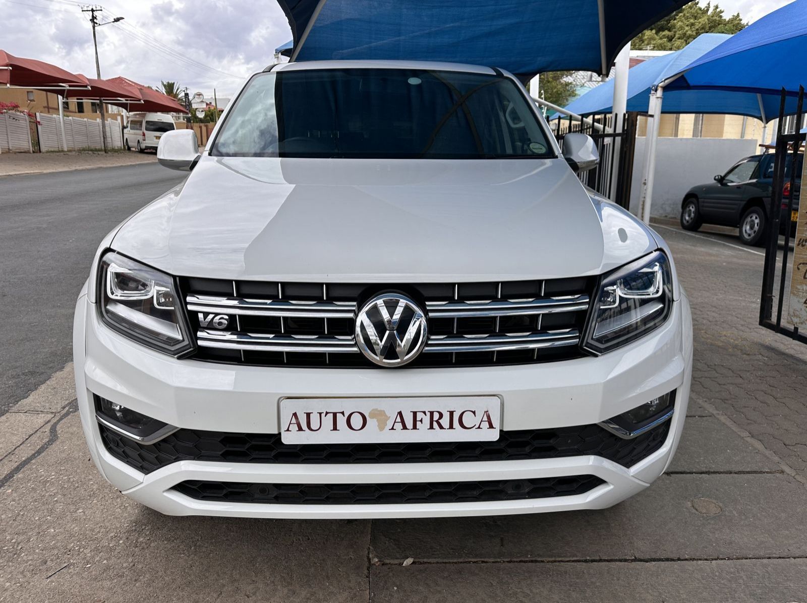 2020 Volkswagen Amarok 3.0 Hi-Line 165 KW TDI V6 A/T D/C 4 Motion pictures