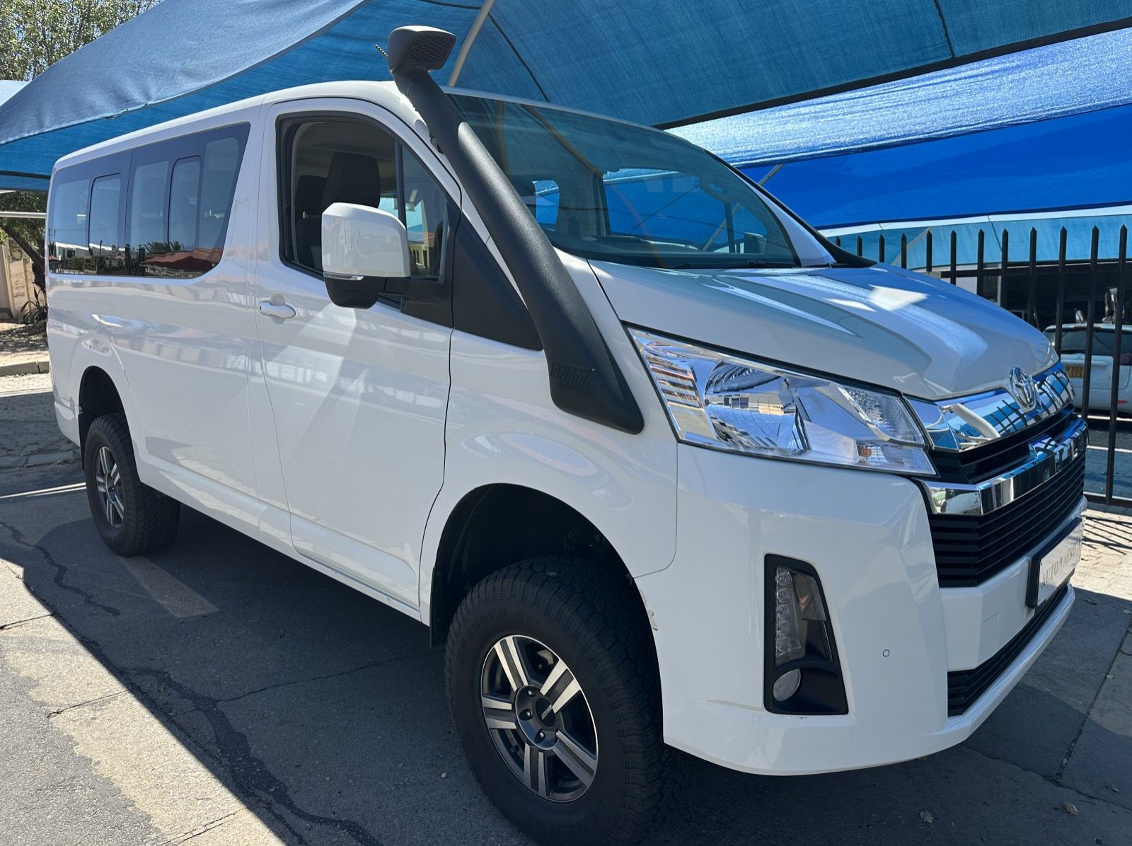 Used Toyota Quantum 2.8 GL Manual 4x4 11 Seater for sale in Windhoek, Namibia