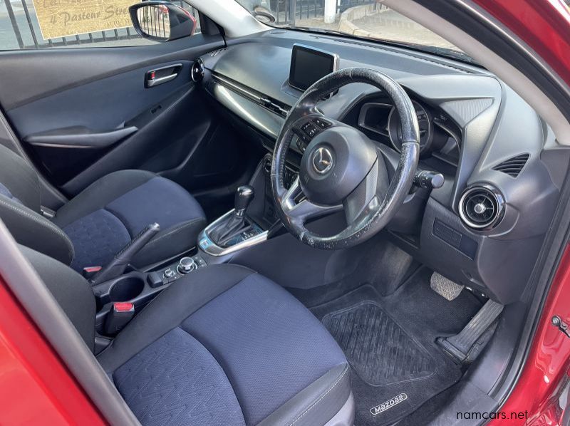 2017 Mazda Mazda 2 1.5 A\T pictures