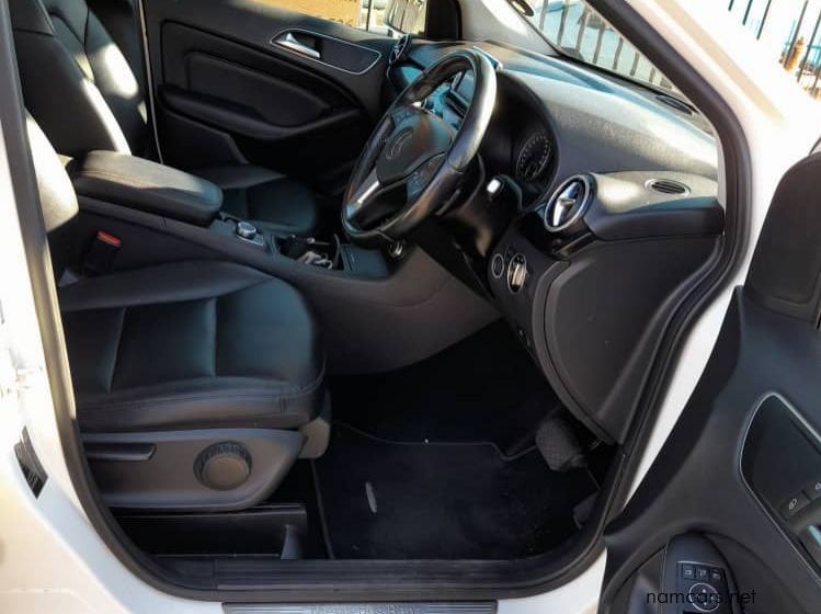 2014 Mercedes-Benz B Class B 200 BE pictures